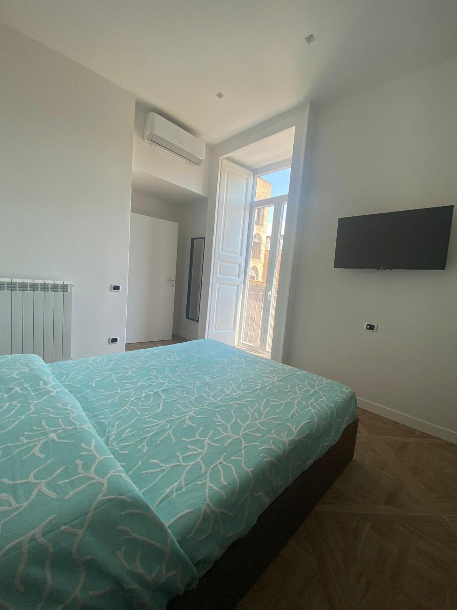 Apartmán Centrantico - S. Chiara View Neapol Exteriér fotografie